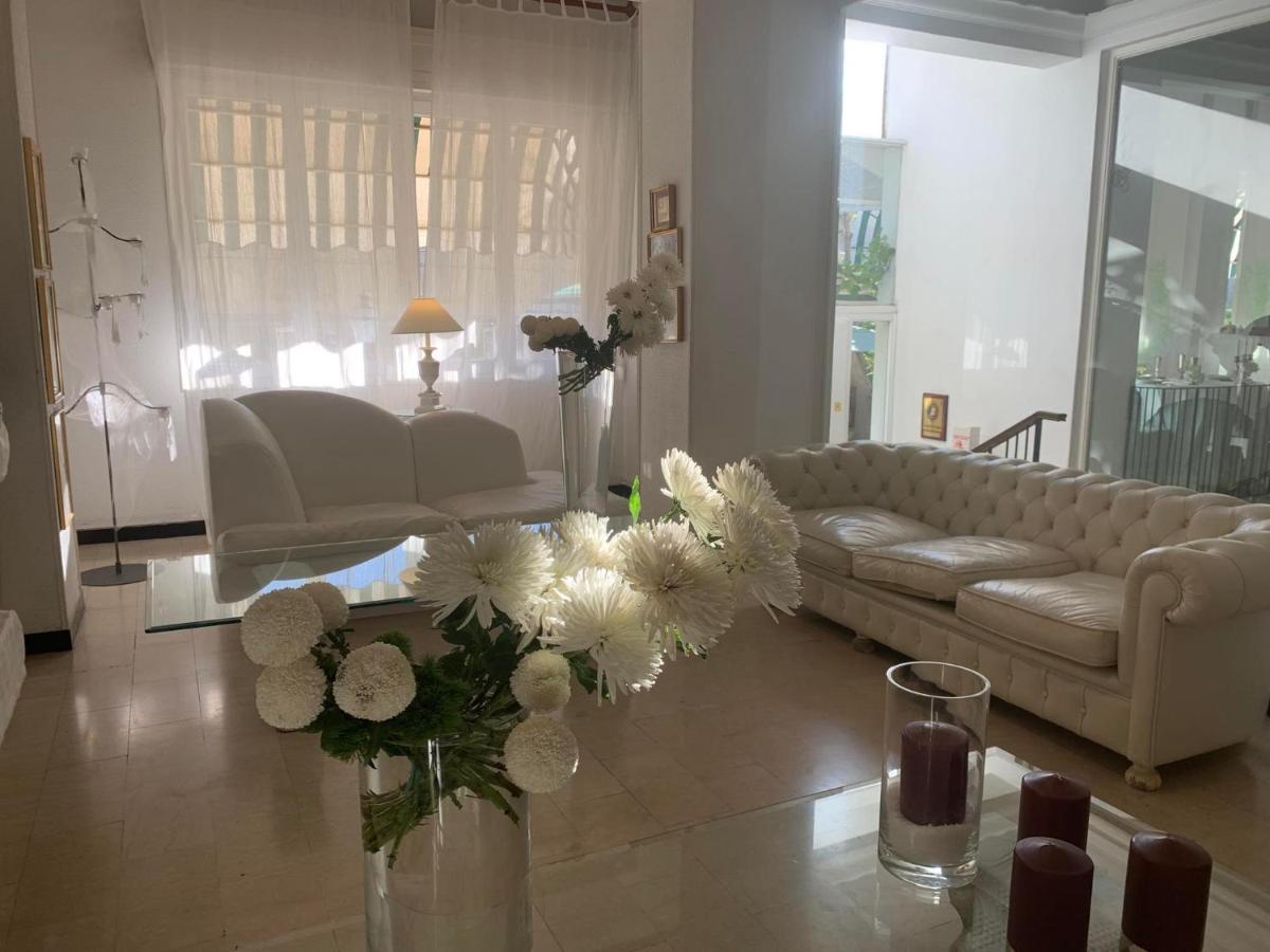Eveline Portosole Hotel Сан Ремо Екстериор снимка