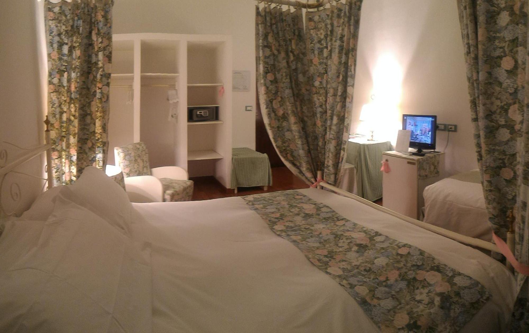 Eveline Portosole Hotel Сан Ремо Екстериор снимка